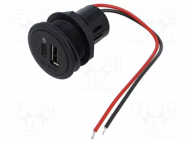 USB VIRTALÄHDE - USB A RASIA,USB C RASIA - NIMELLISVIRTA: 3,6A - MUSTA - Autopistokelaturit ja virtalähteet - PROCAR-67341500 - 1