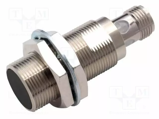 INDUKTIIVINEN ANTURI - OUT: PNP / NO / NC - 0÷5MM - 10÷30VDC - M18 - Teollisuus induktiiviset anturit - E2E-X5B3D18-M1 - 1