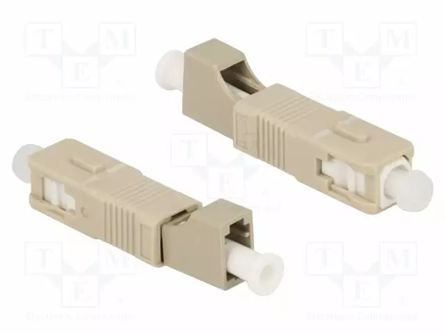 ADAPTERI - LC/PC,SC/PC - BEIGE - -40÷75°C - Patchcordit ja valokuitu-pigtailit - DELOCK-87942 - 1