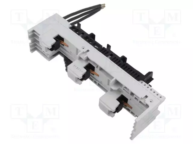 BUSBAR ADAPTER - Sulakeasennustarvikkeet - BBA0-32 - 1