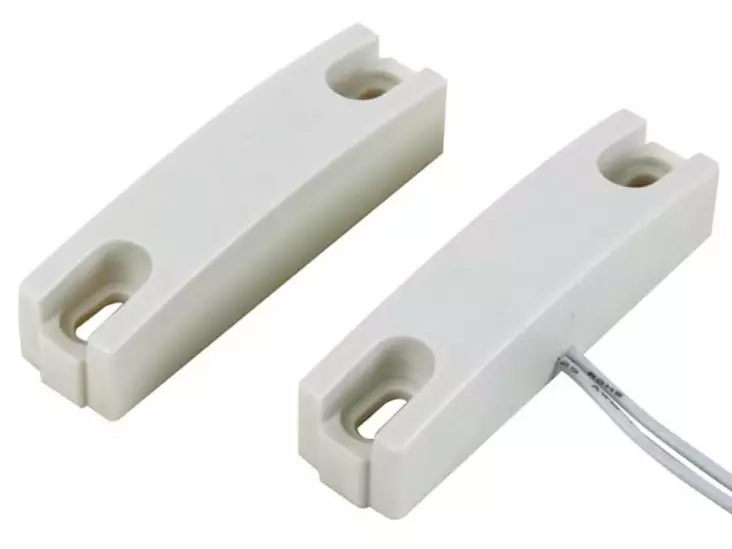 MAGNETIC SWITCH - 0.5A @ 100V DC - NC - LEAD WIRES - Magneettikytkimet - HAA302 - 1