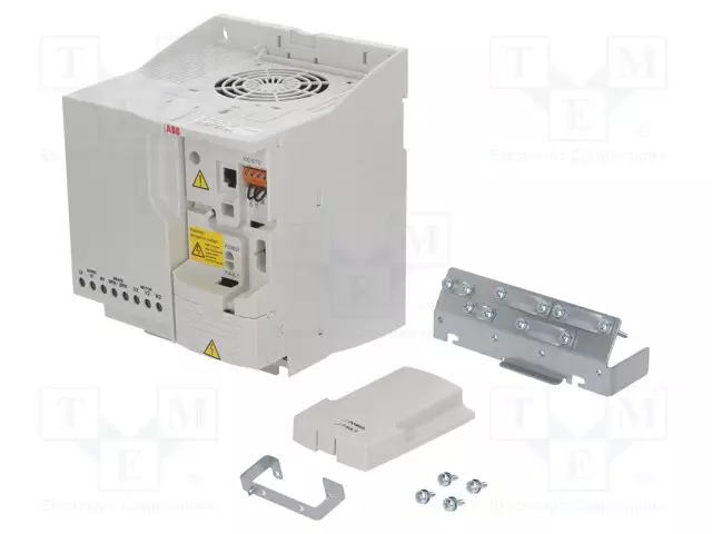 VEKTOR INVERTTERIT - 5,5KW - 3X400VAC - 3X380÷480VAC - SEINÄ-12,5A - Kolmivaiheiset vaihtosuuntaajat - ACS355-03E-12A5-4 - 1
