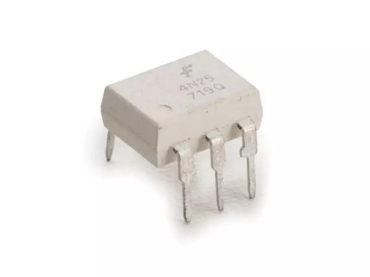 OPTOISOLAATTORI 4N25 VDC=2500 CTR 50 - Optoerottimet - 4N25 - 1