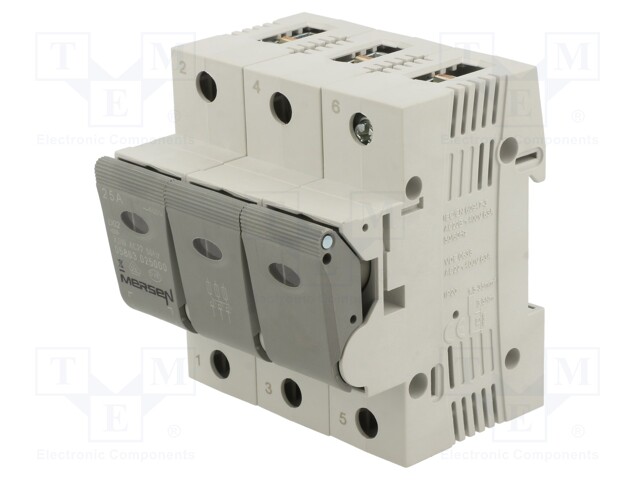 KYTKINVAROKE - D02 - DIN-KISKOLLE - 25A - 400V - NAVAT: 3 - -20÷60°C - IP20 - Sulakepitimet - G1012627 - 1