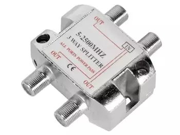 3-WAY SPLITTER 5-2500MHz - Plugit ja jakit - CV029 - 1