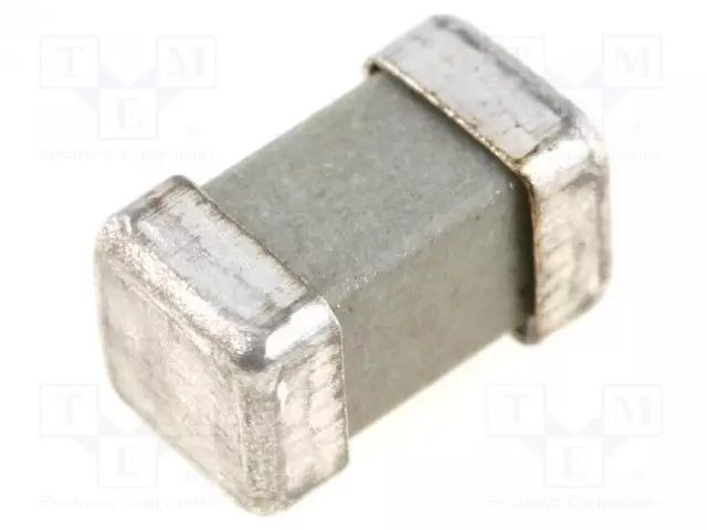 KERAAMINEN - 2,5A - 250V - AIKAVIIVESULAKE - SMD sulakkeet 8x4,5x4,5mm hitaat - BSMD250-T2.5A - 1