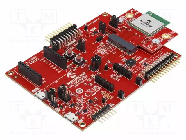 KEHITYSALUSTA - MICROCHIP - CURIOSITY - KOMPONENTIT: WFI32E03 - Microchip kehityspaketit - EV67T15A - 1