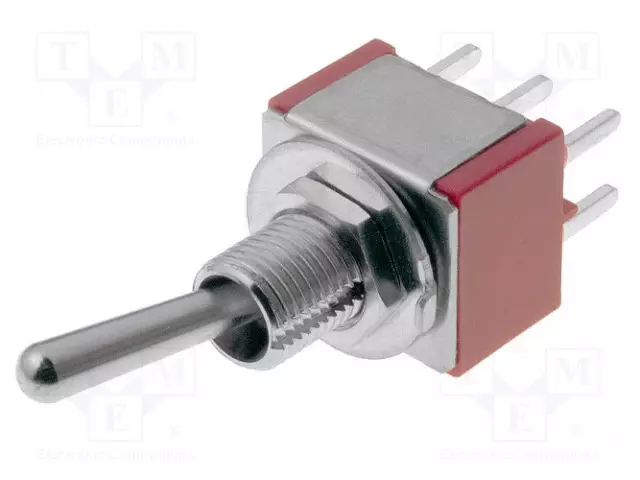 VIPUKYTKIN - ASENNOT: 3 - DP3T - ON-OFF-(ON) - 5A/125VAC - 5A/28VDC - Vipukytkimet - IC2301T1B1M2QE - 1