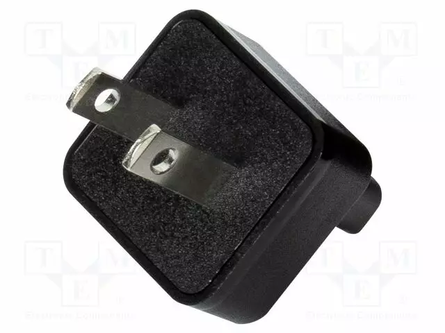 ADAPTERI - Pistorasiamuuntajat - PGW-PLUG-US - 1