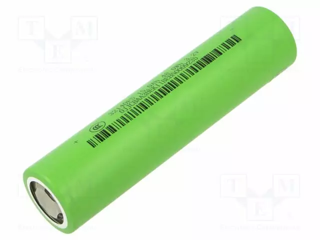 AKKU: LI-FEPO4 - 32140 - 3,2V - 15000MAH - Ø33,2X140MM - 30A - 1KPL - Akut - BAK-32140FS - 1